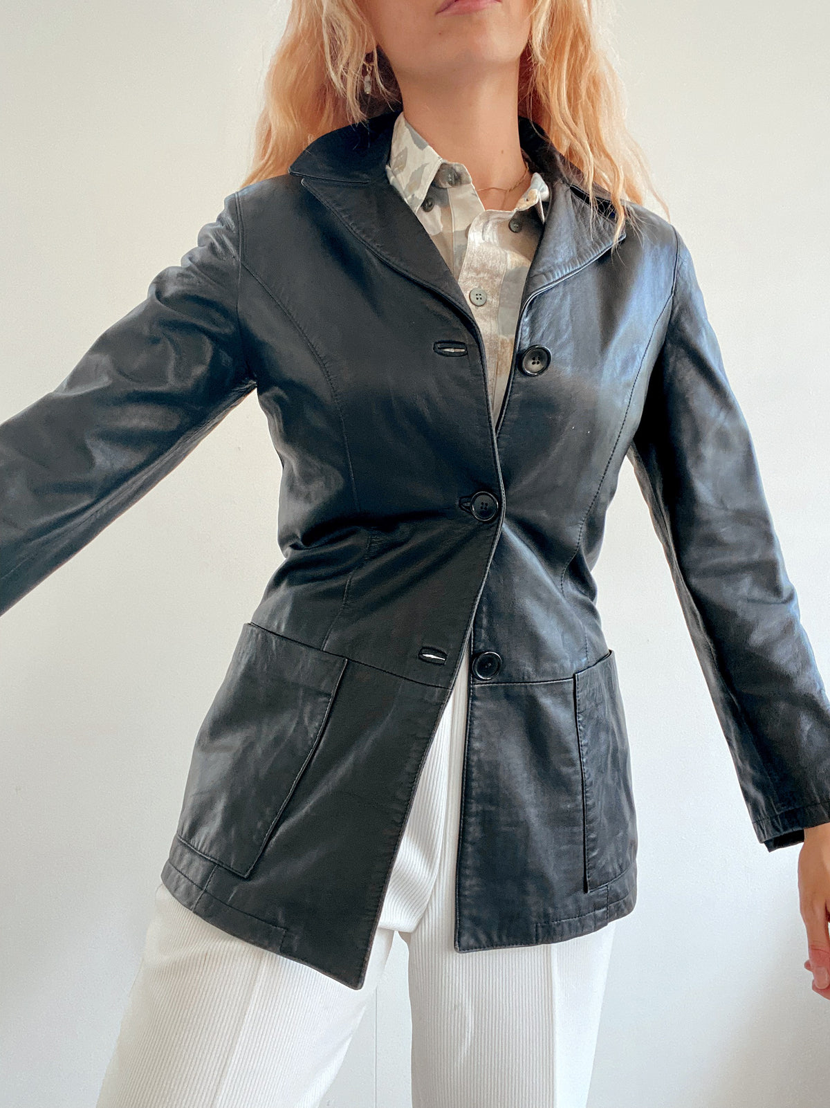 White and blue jacket with orange collar Adidas XL