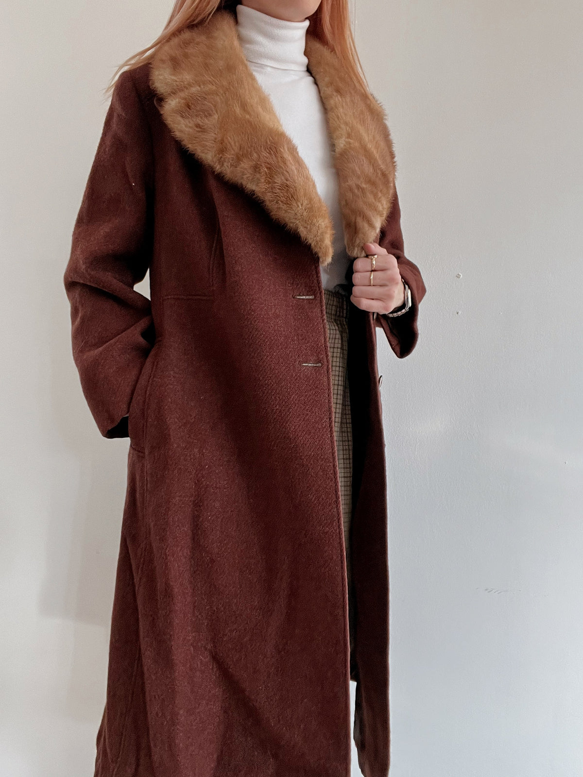 Vintage bordeaux/brauner Wollmantel mit Pelzkragen L