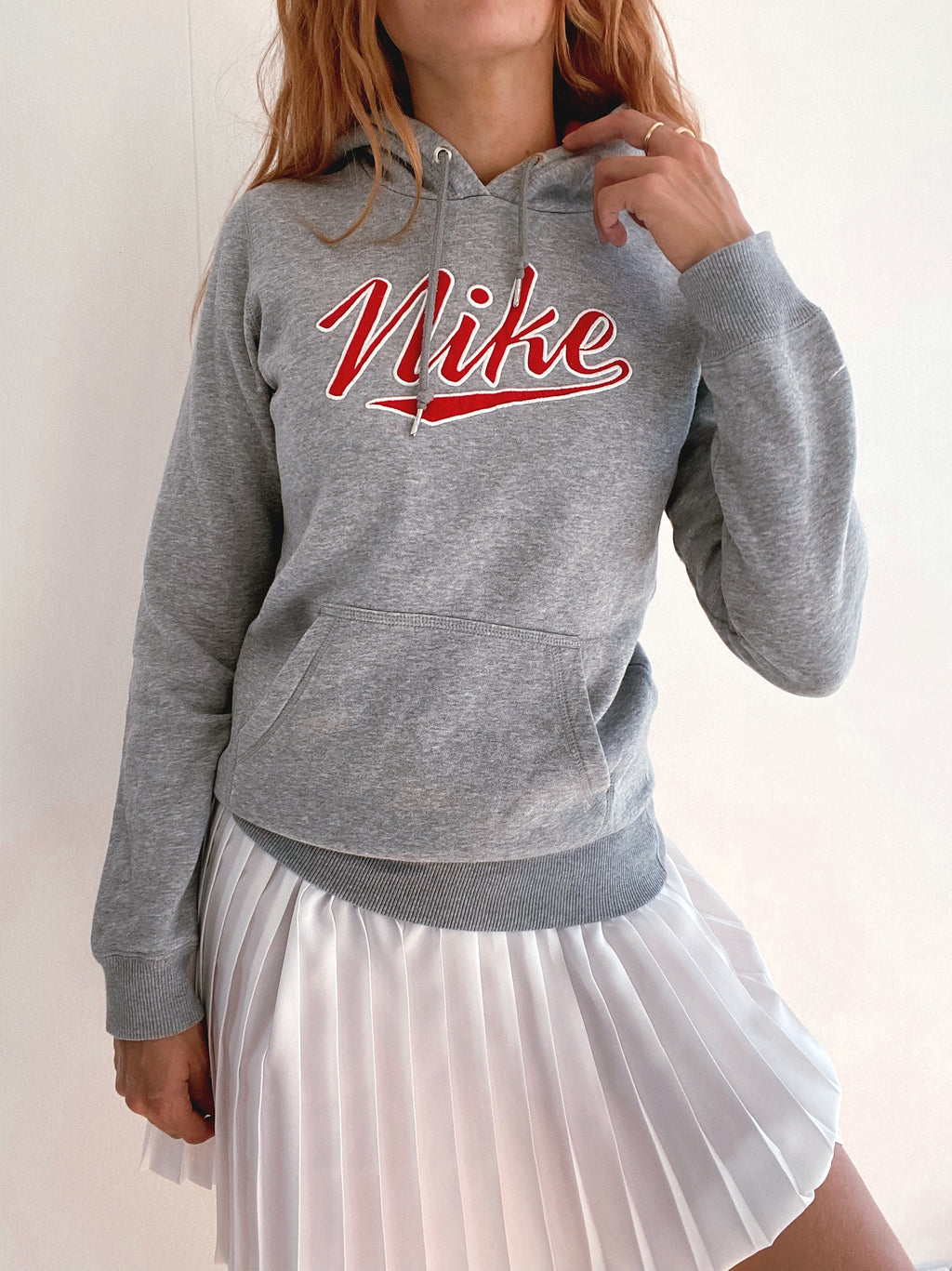 Nike S Vintage grau bestickter Pullover