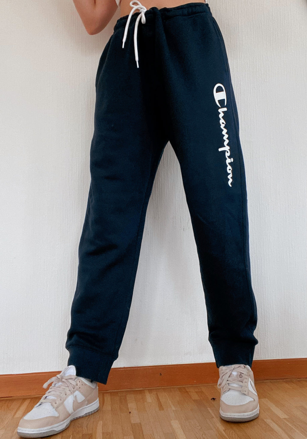 Champion XL dunkelblaue Jogginghose