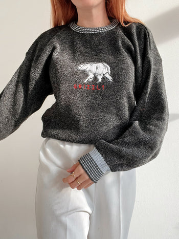 Pull vintage en laine gris foncé ours brodé L