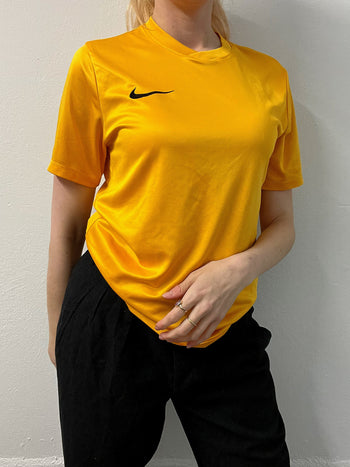 T-shirt de sport jaune Nike M