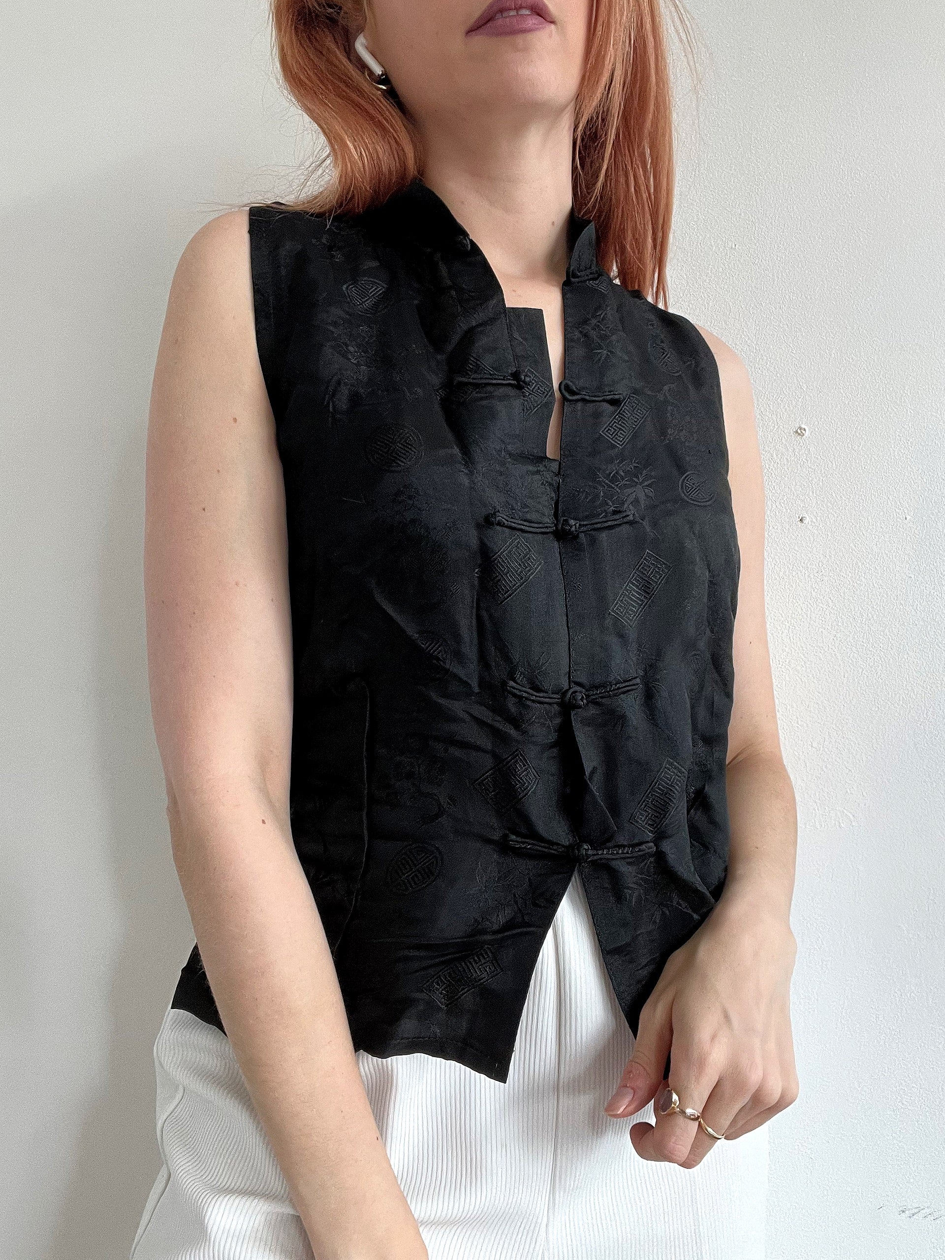 Glänzende schwarze Seidenbluse S/M