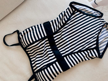 Maillot de bain vintage une pièce rayé noir et blanc XXS