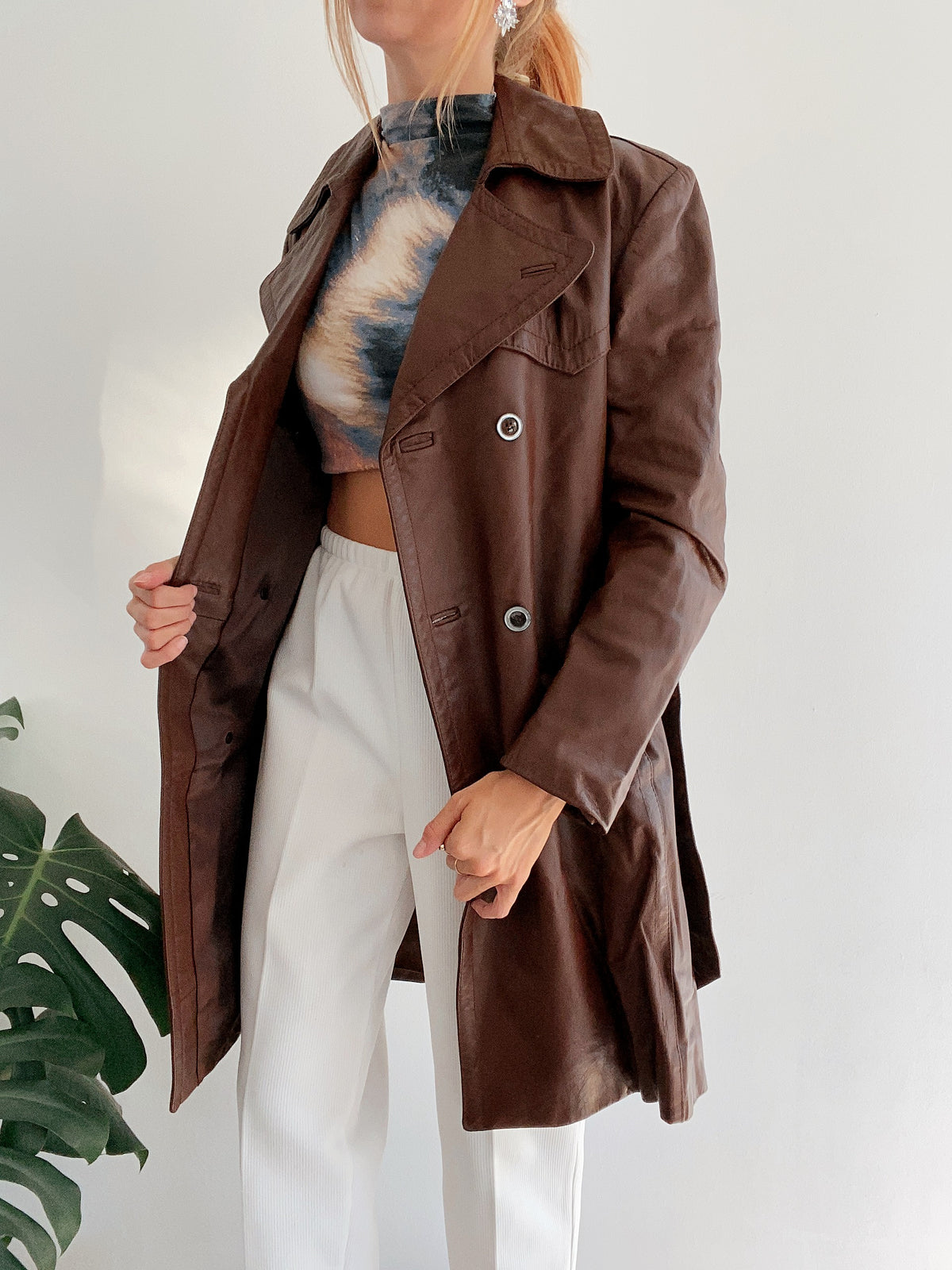 Trench en cuir mi-long marron M/L