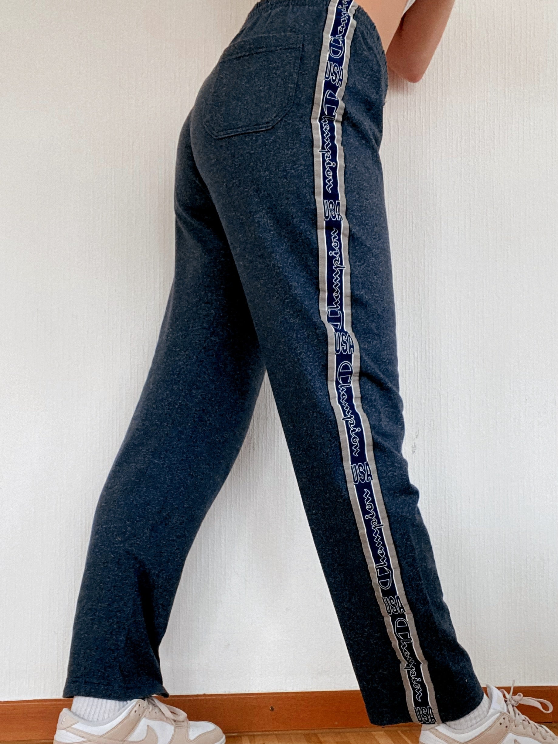 Champion XL dunkelblaue und graue Jogginghose