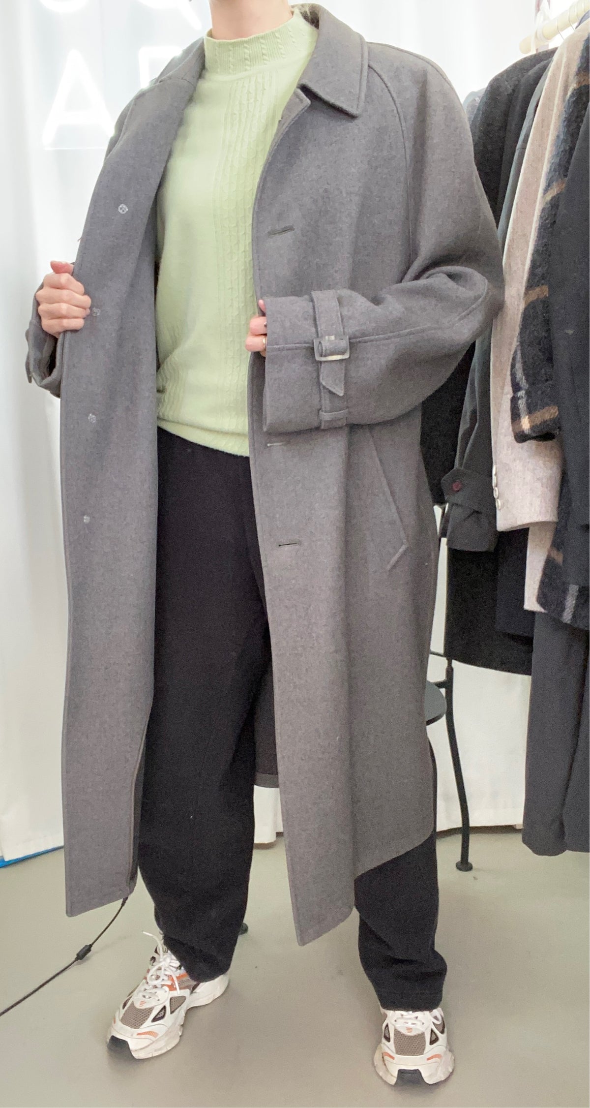 XL-übergroßer grauer Wollmantel