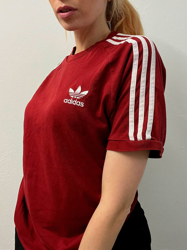 T-shirt rouge foncé Adidas M