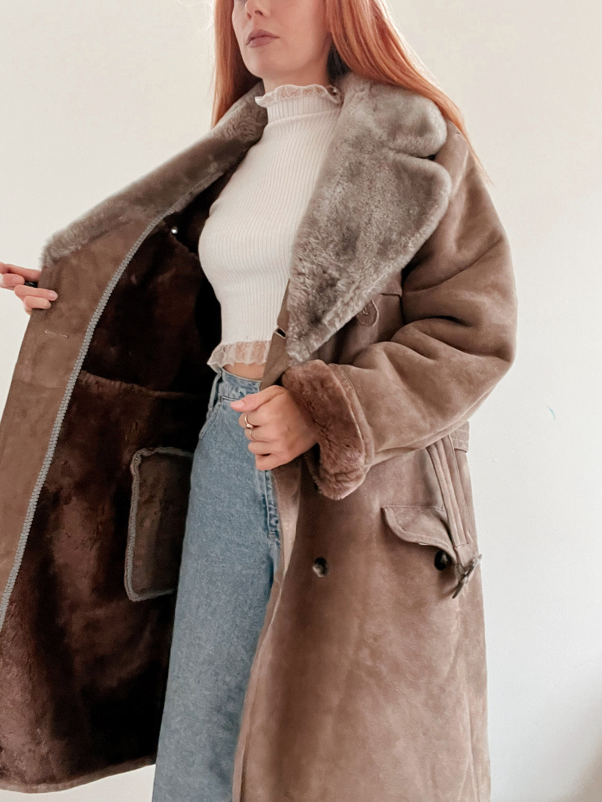 Braun/taupefarbener Lammfellmantel mit Wildleder-Außenseite M/L 