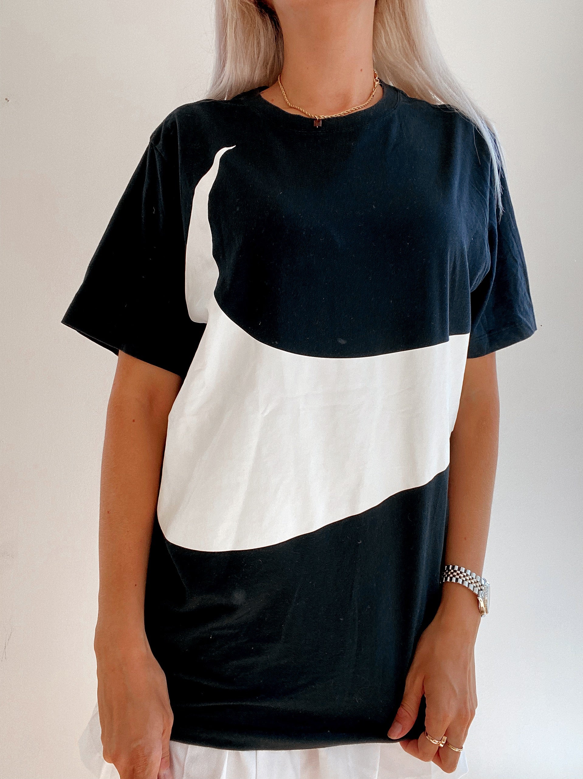 White"One two Nike"Nike L T-Shirt