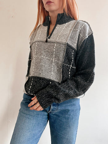 Pull vintage en maille  gris à carreaux L