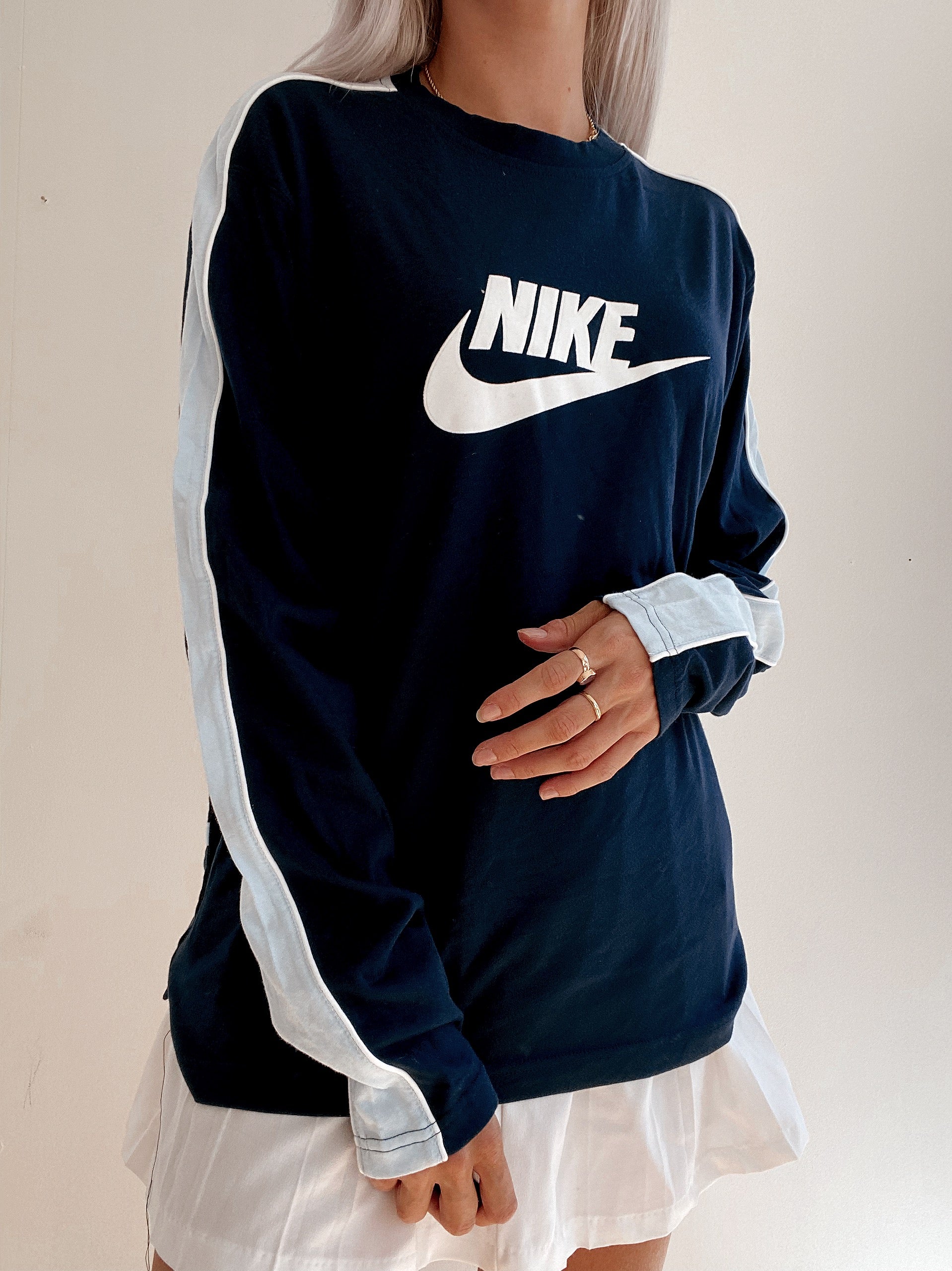 White"One two Nike"Nike L T-Shirt
