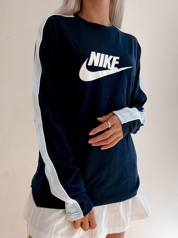 Nike L dunkelblaues und hellblaues Langarm-T-Shirt