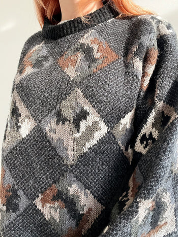 Pull vintage en laine gris foncé  à motifs