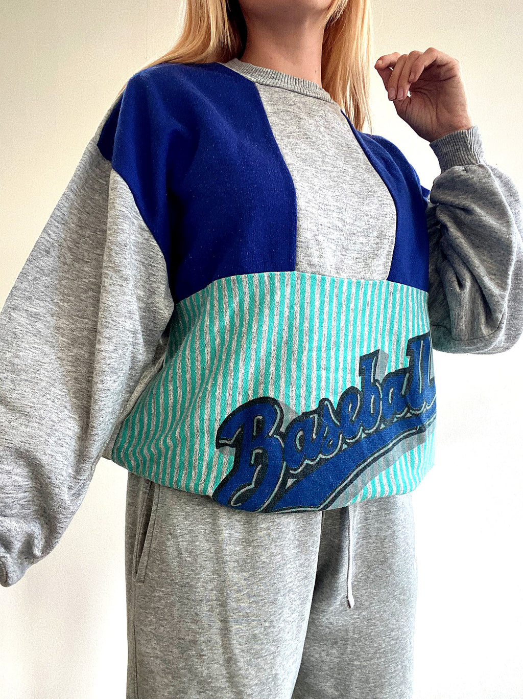 White and blue jacket with orange collar Adidas XL