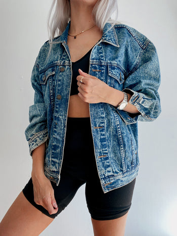 Veste en jeans vintage bleue délavée