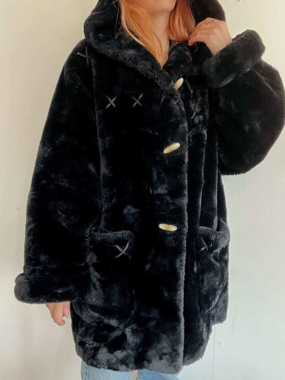 Manteau vintage à capuche  bleu foncé  en fausse fourrure M/L
