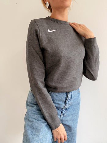 Dunkelgrauer Nike S-Pullover