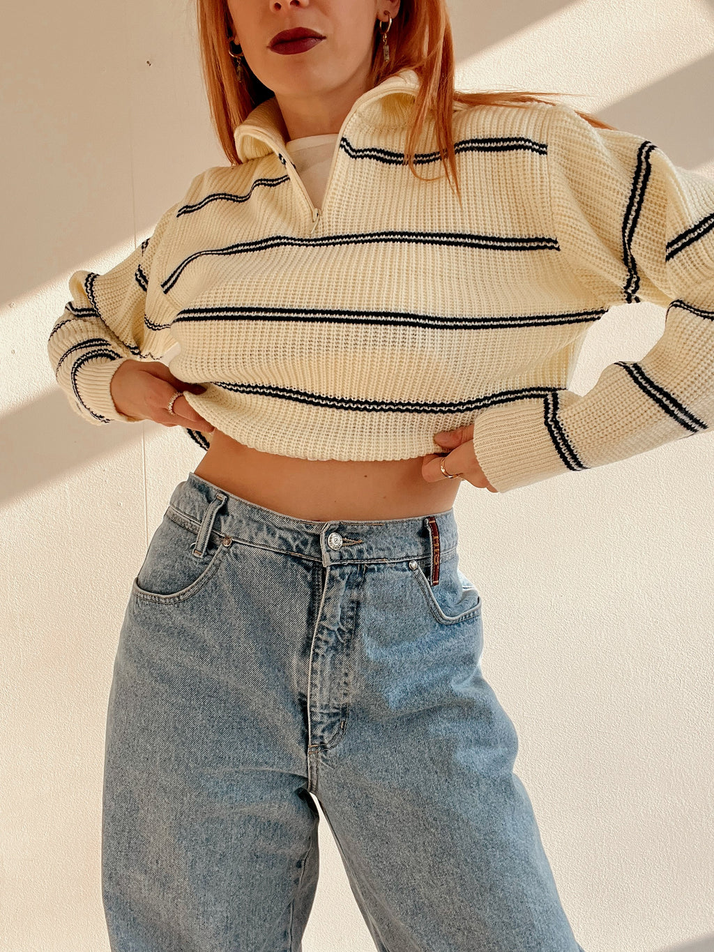 Vintage cremefarbener und dunkelblauer Strickpullover M