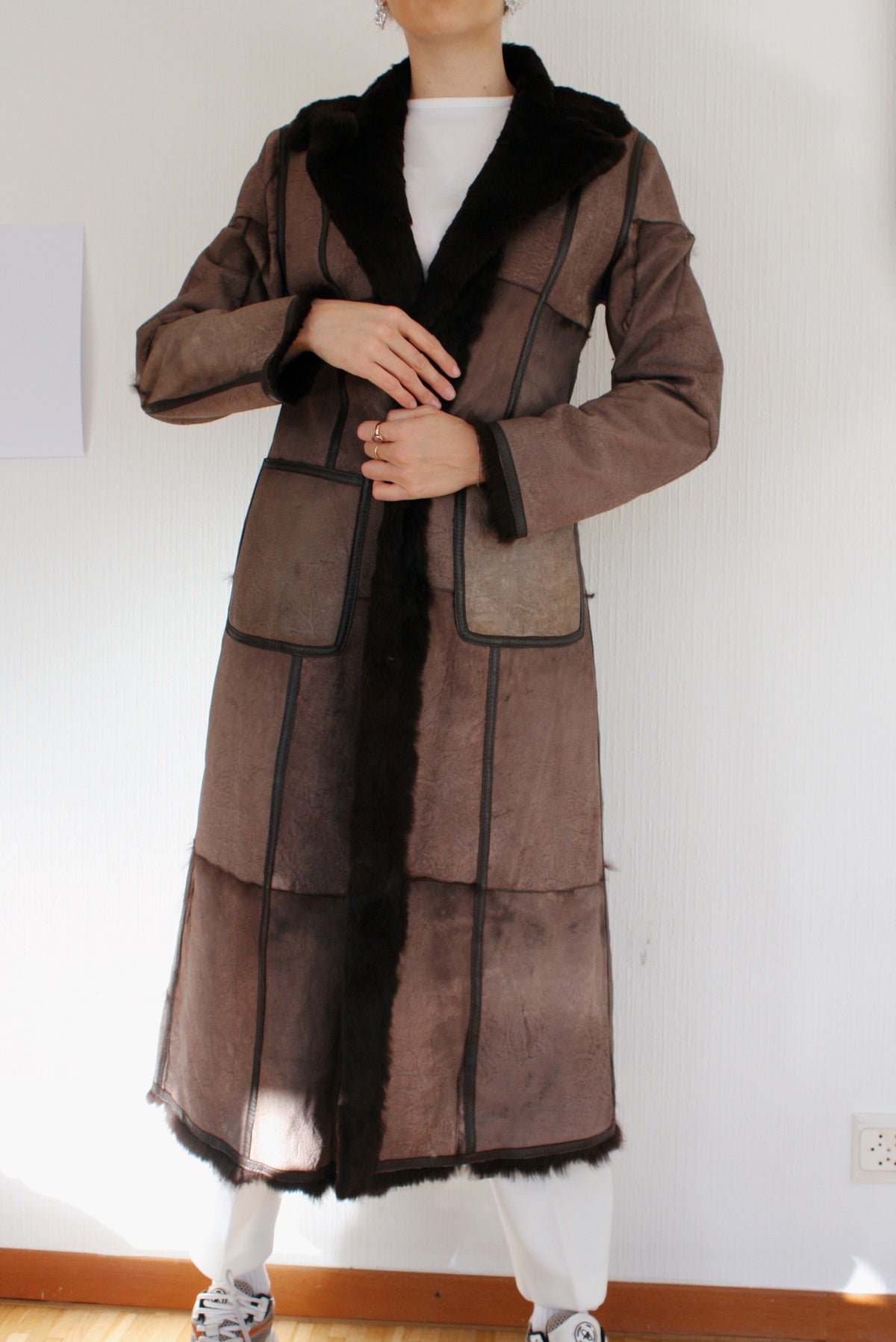 Long Manteau 90s en cuir brun et fourrure intérieure M