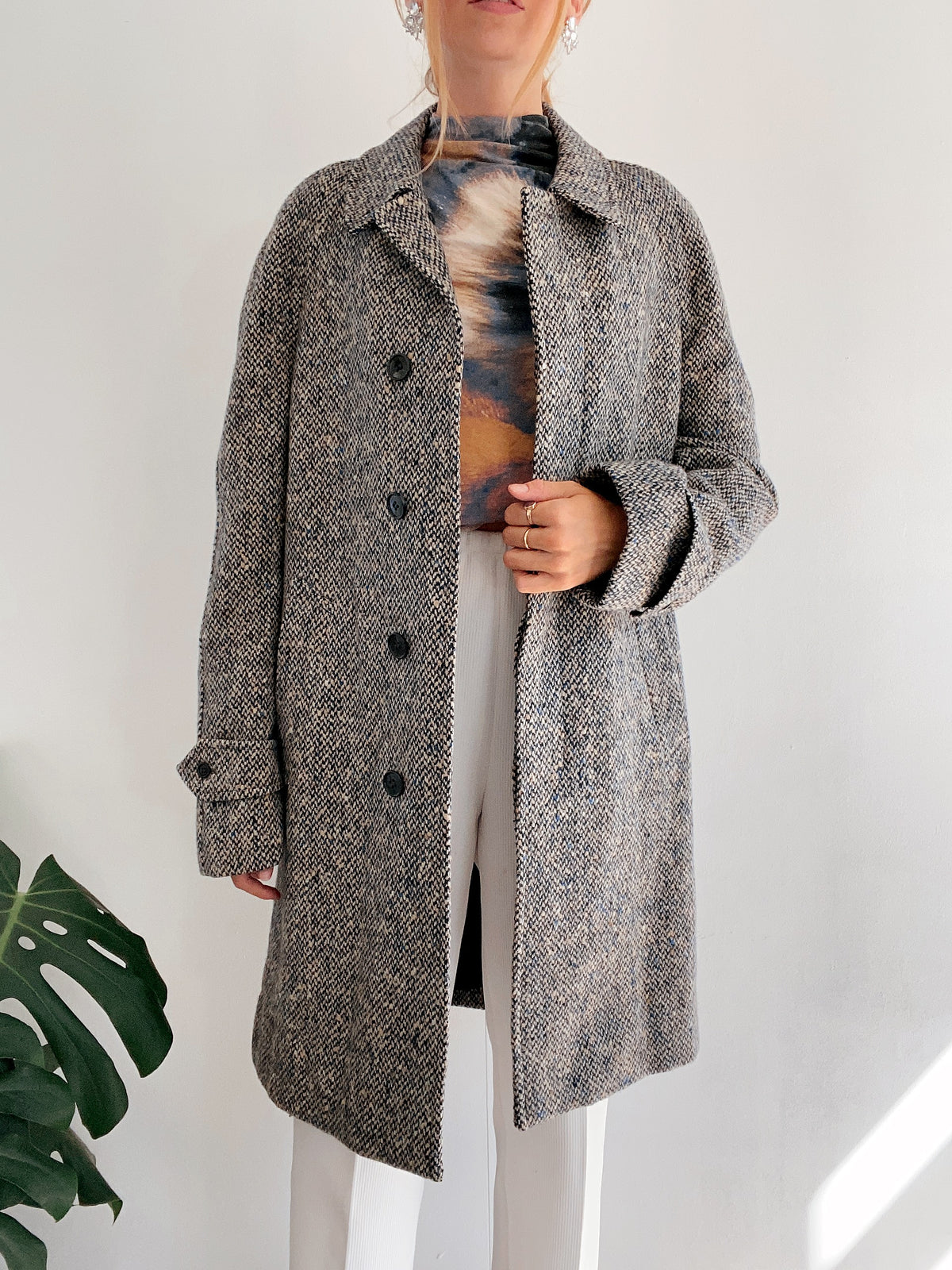 Grauer Wollmantel L