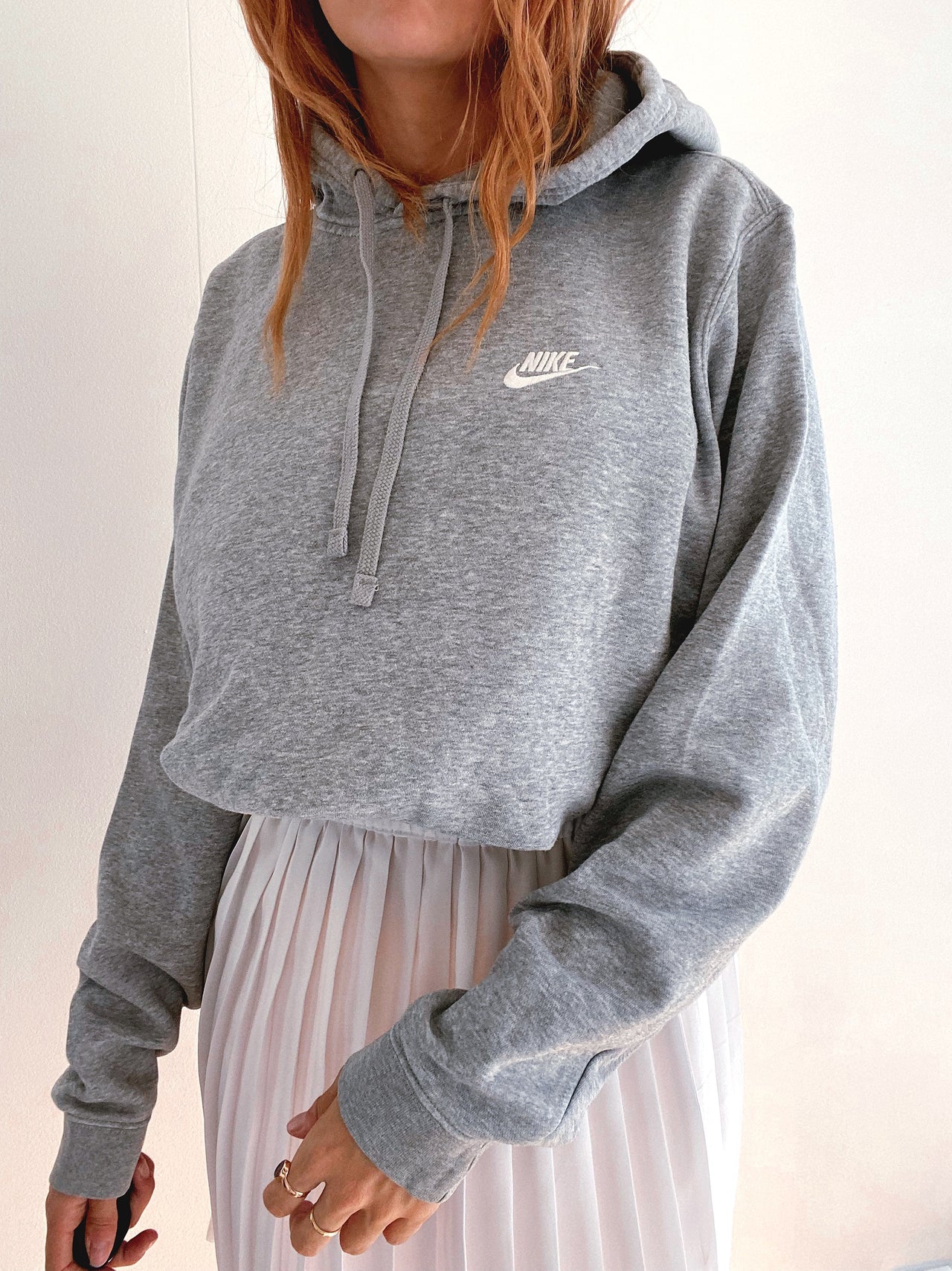 Hellgrauer Nike Pullover L