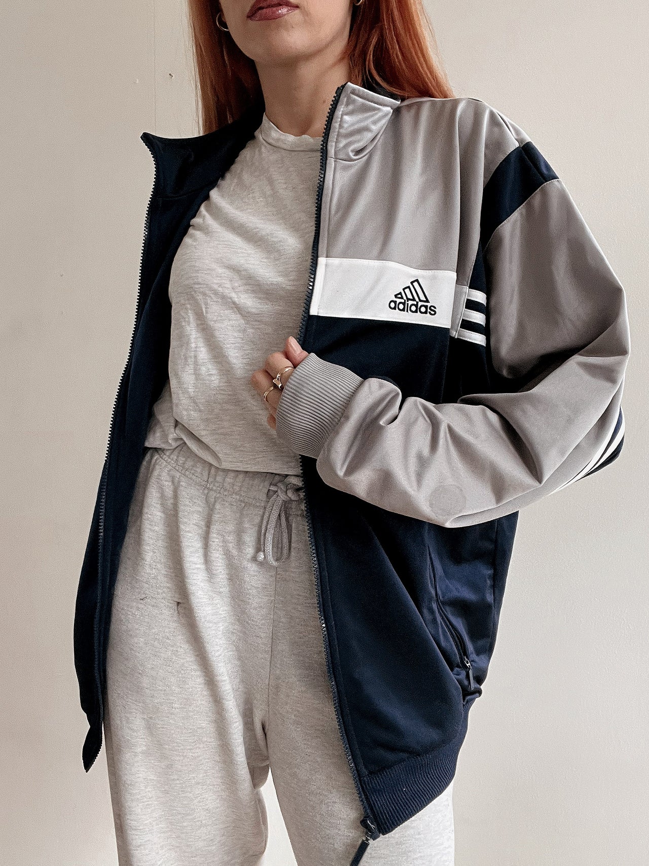 Veste de jogging vintage grise et noire Adidas L