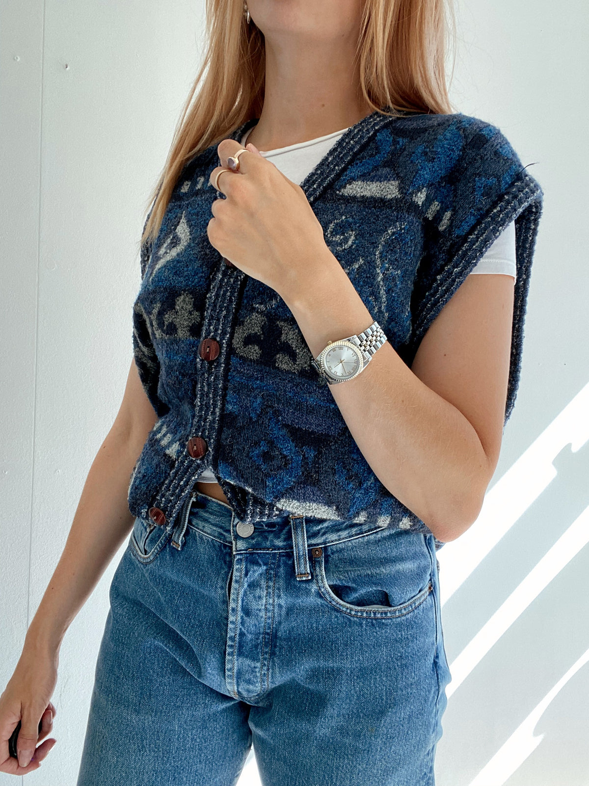 Gilet vintage sans manche en laine bleu à motifs