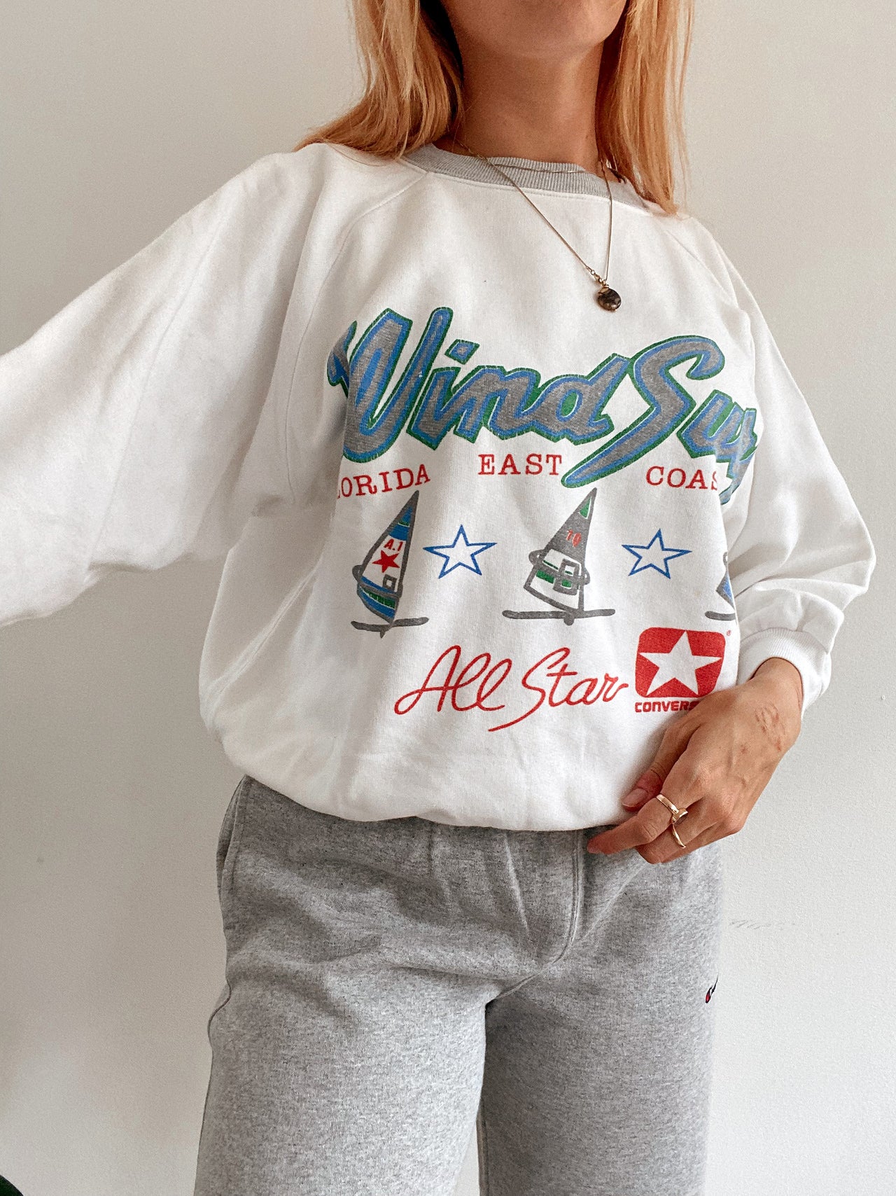 Vintage weißer Converse S Pullover