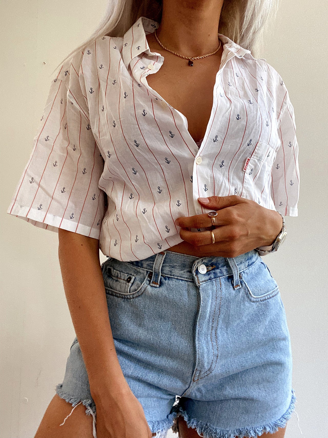 Chemise Vintage 80/90s blanche avec petites ancres bleues