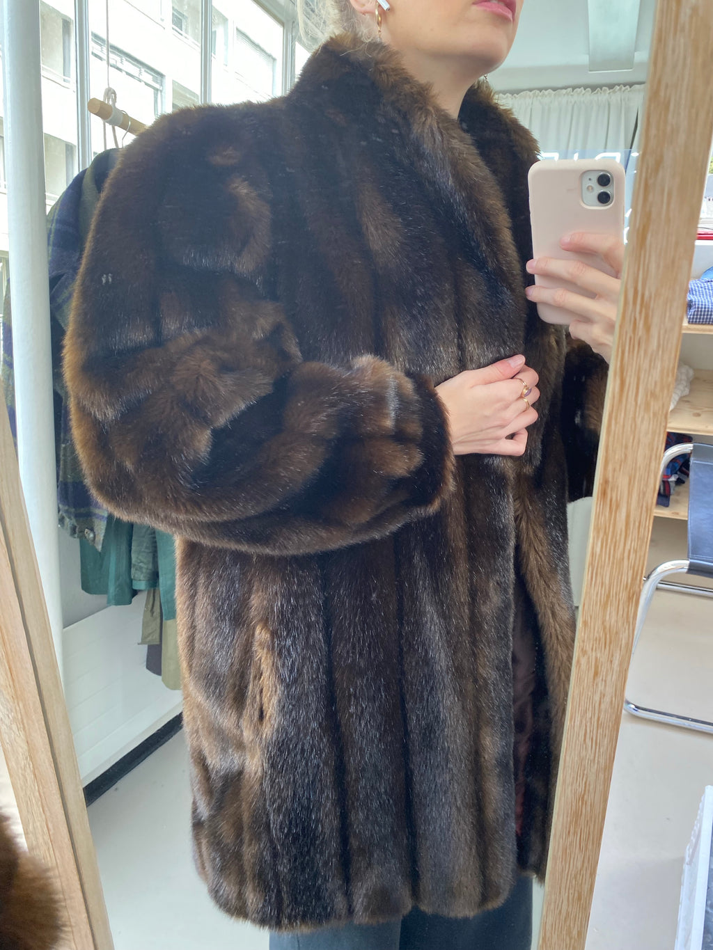 Manteau en fausse fourrure brune M/L