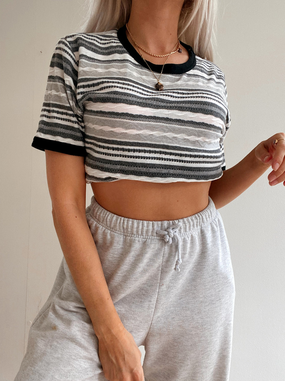 Nike XL black/white stripe jogging pants