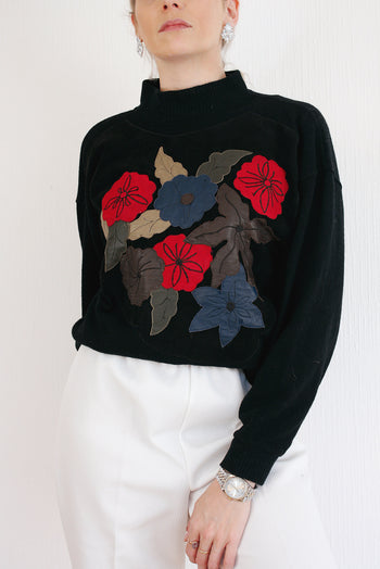 Pull noir en velours à motifs fleurs en cuir M