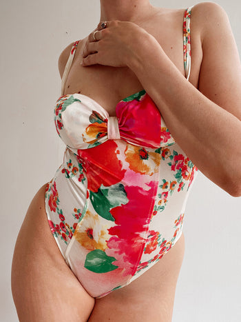 Maillot de bain vintage une pièce blanc et rose à fleurs M