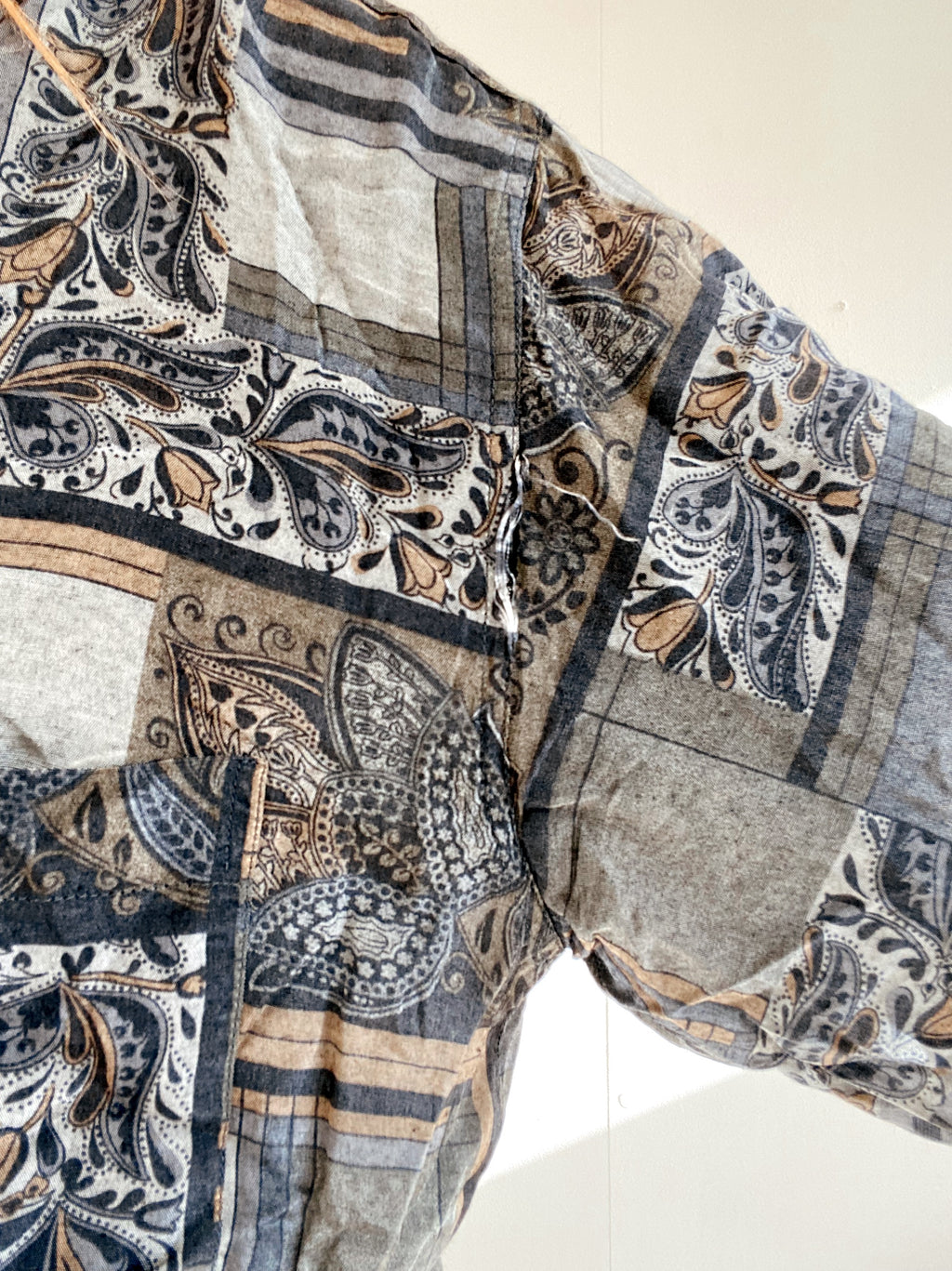 Chemise Vintage 80/90s grise à motifs