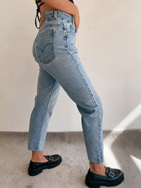 Levi's 559 hellblaue Jeanshose W28