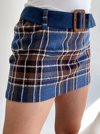 Vintage sehr kurzer Minirock aus blau karierter Wolle M/L