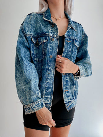 Veste en jeans vintage bleue délavée