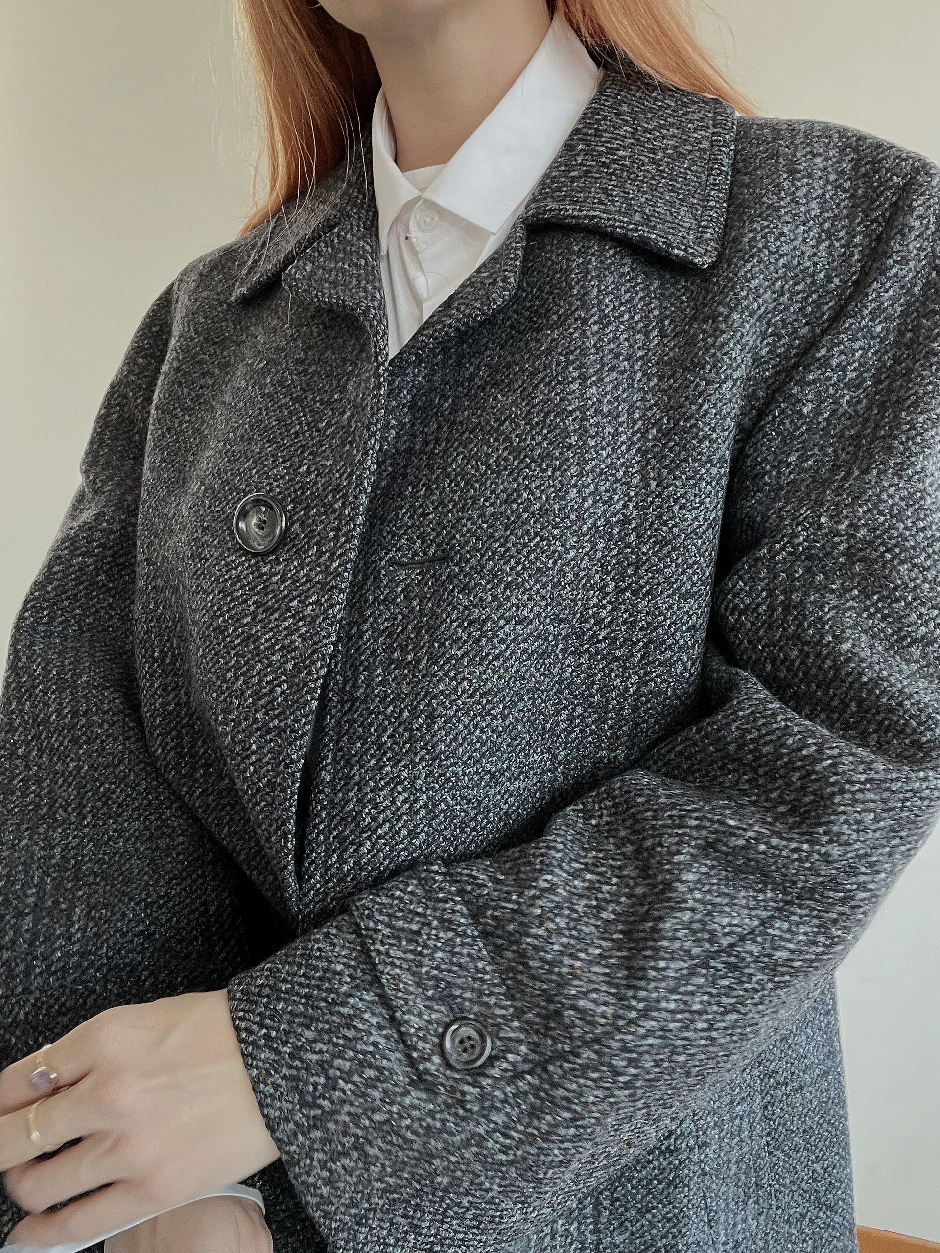 Grauer Vintage-Wollmantel M/L