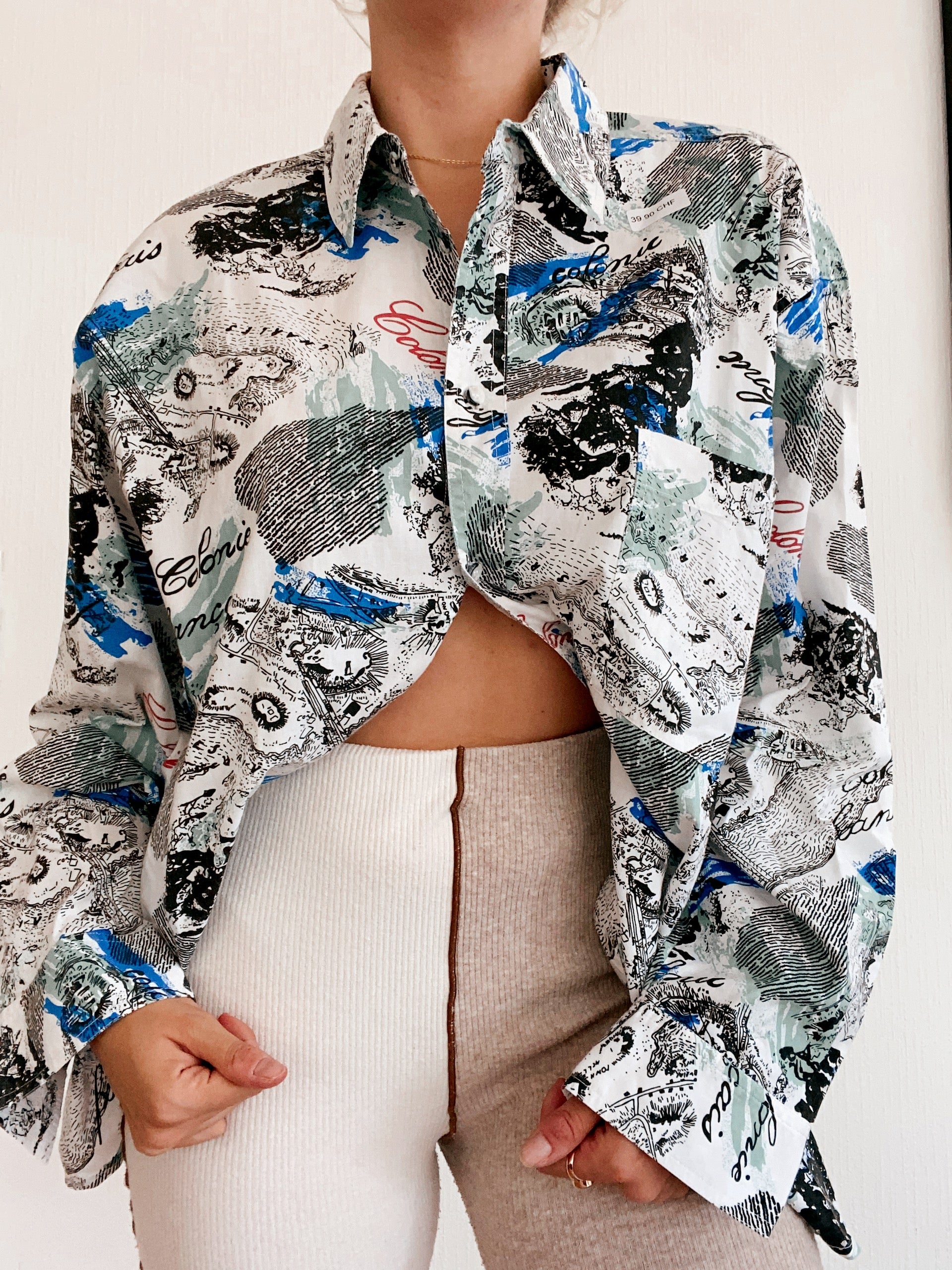 Chemise Vintage 80/90s blanche à motifs bleus/verts/noirs