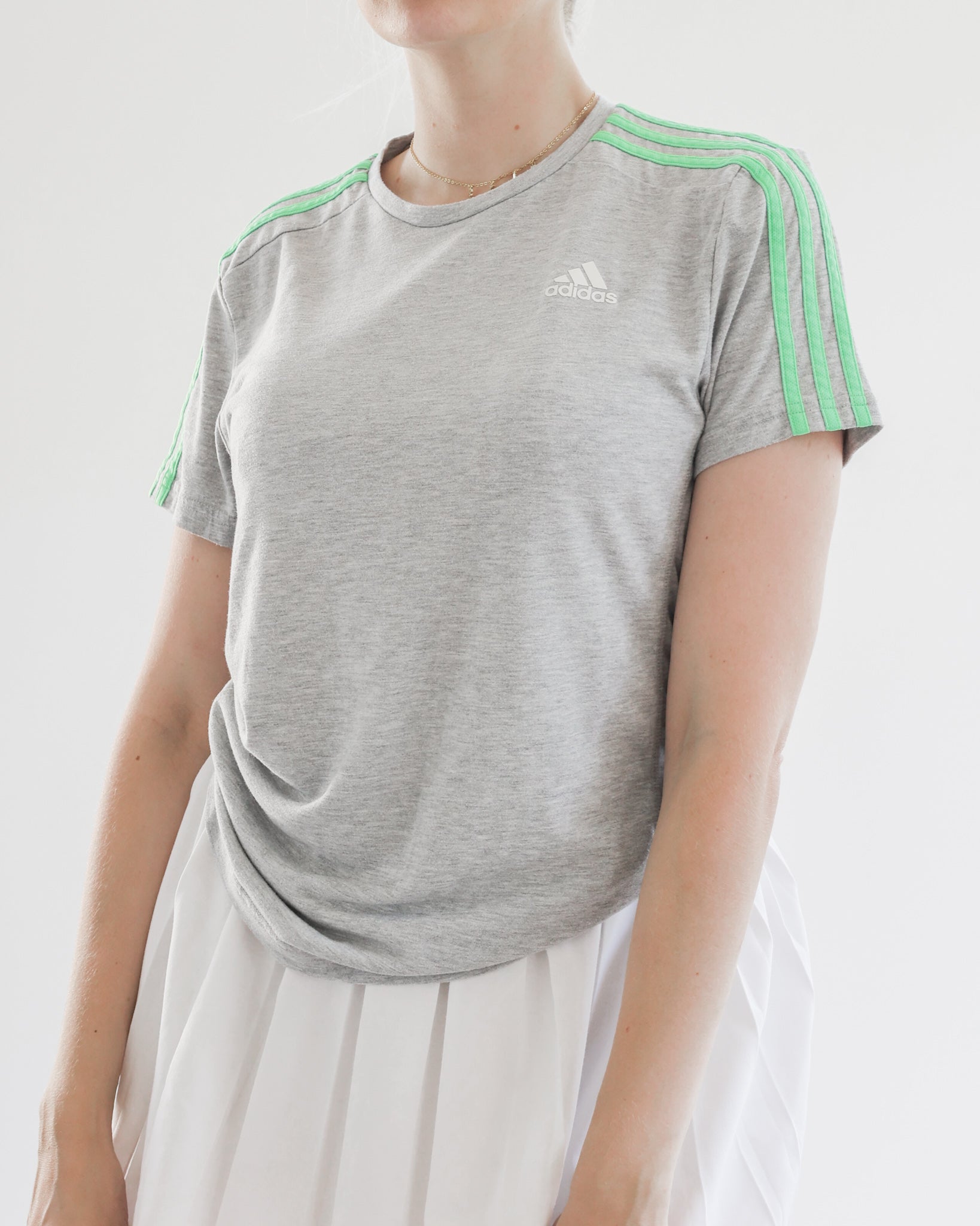 T-shirt gris avec bandes vertes fluo Adidas S/M