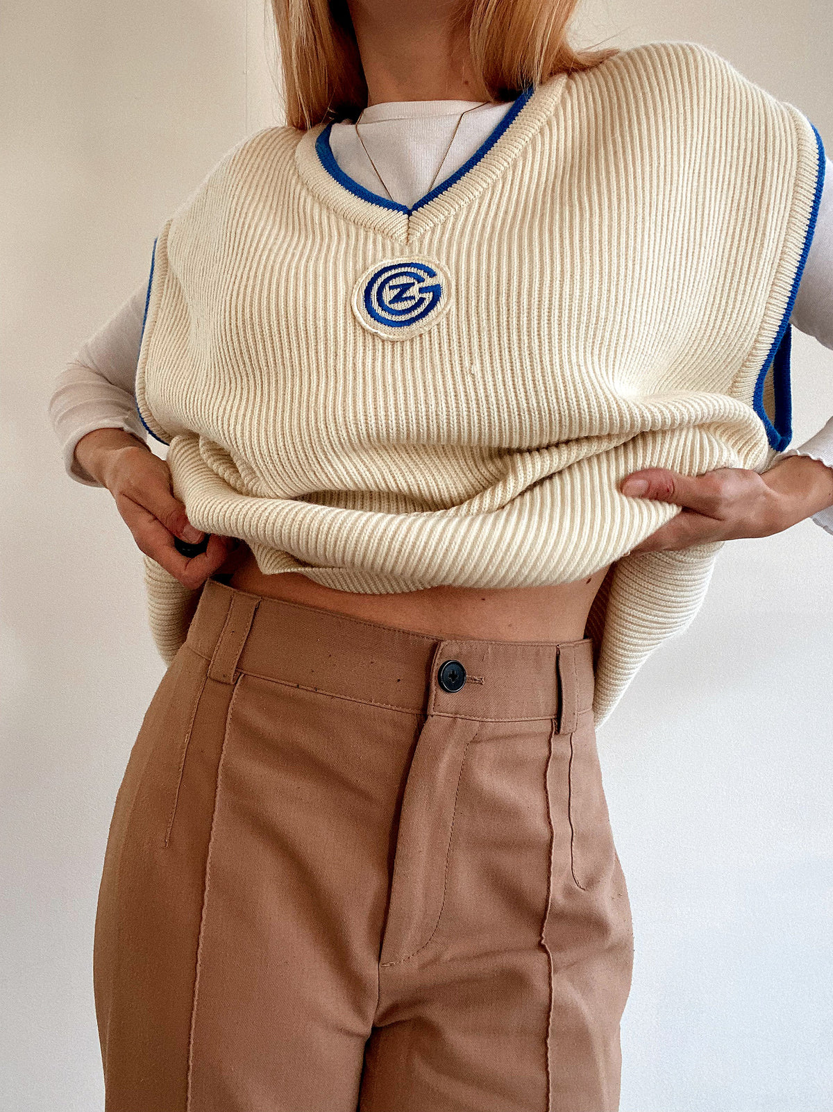 Gilet vintage sans manche blanc cassé et bleu