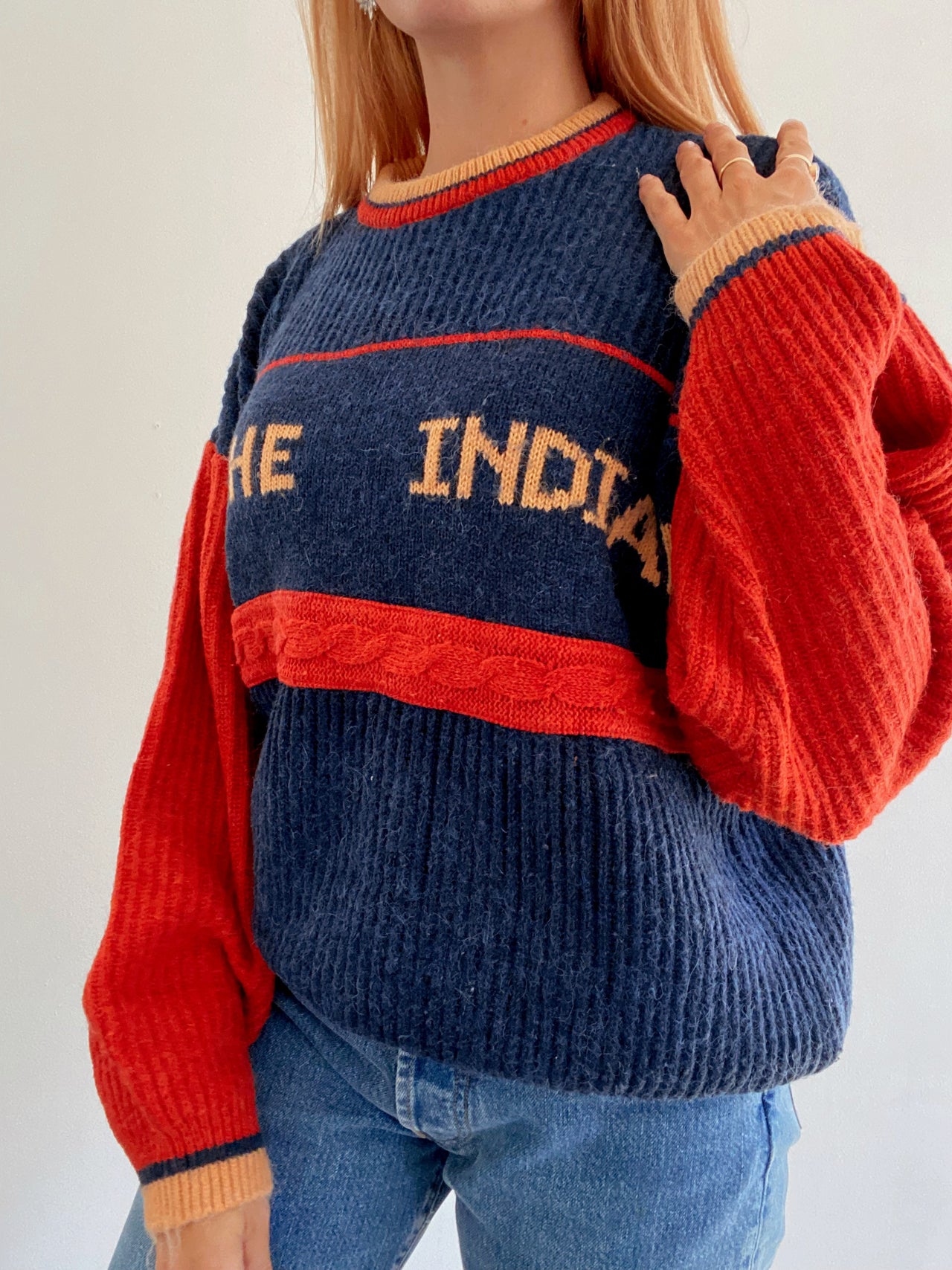 Pull vintage en laine bleu foncé, rouge et corail XL