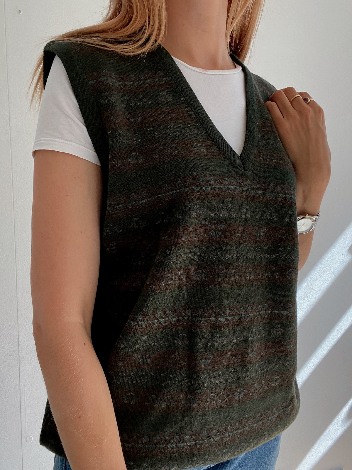 Gilet vintage sans manche en laine khaki à motifs